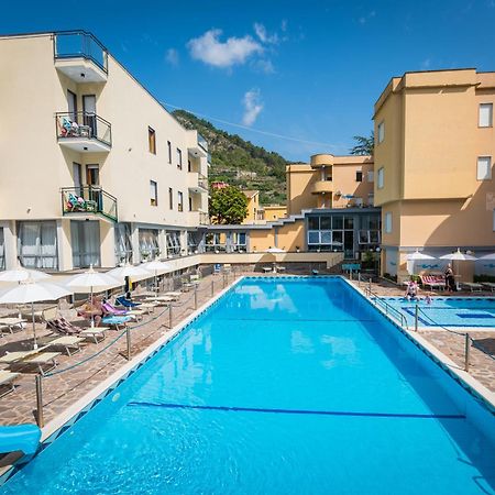 Casa Vacanza San Pietro Maiori Exterior photo