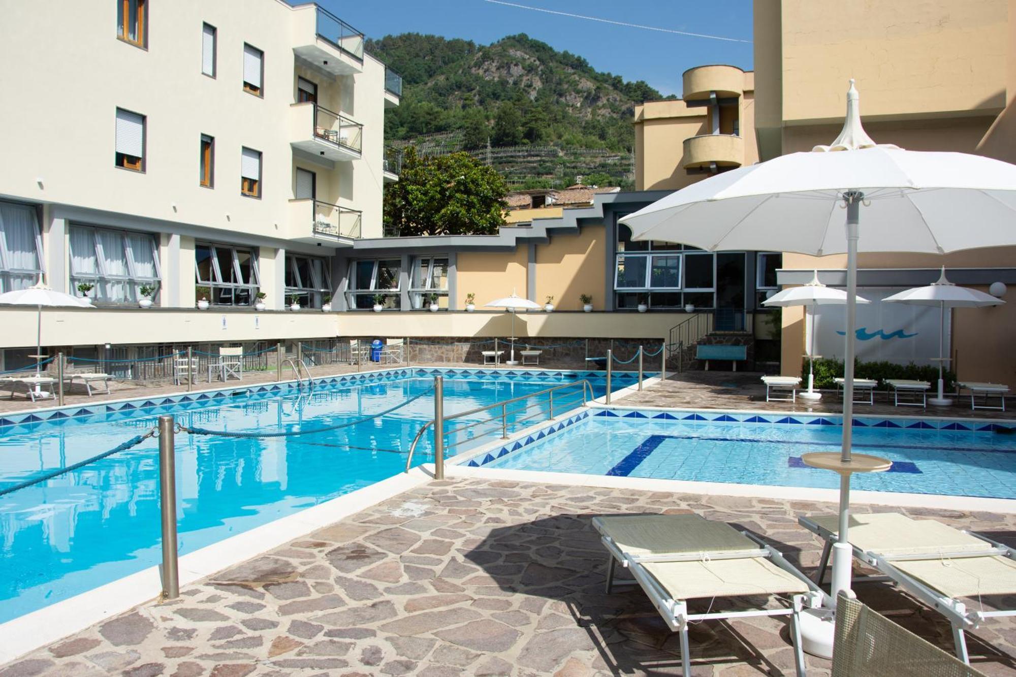 Casa Vacanza San Pietro Maiori Exterior photo